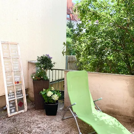 Appartamento Fuer Gruppen Und Familien - Grosse Naehe Stadtpark, 4 Schlafzimmer, 2 Baeder, Terrasse, Parkplatz *