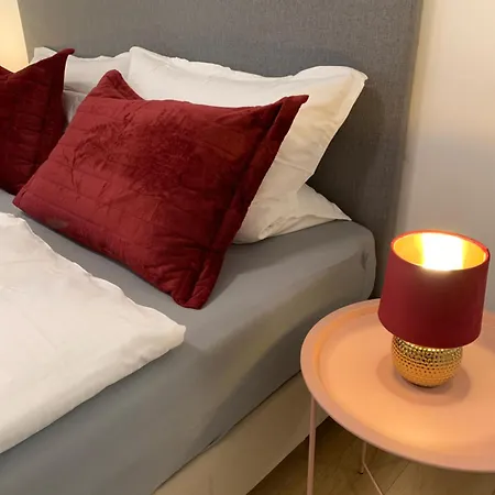 Fuer Gruppen Und Familien - Grosse Naehe Stadtpark, 4 Schlafzimmer, 2 Baeder, Terrasse, Parkplatz Appartement *