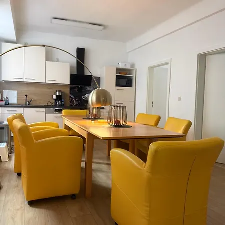 Appartamento Fuer Gruppen Und Familien - Grosse Naehe Stadtpark, 4 Schlafzimmer, 2 Baeder, Terrasse, Parkplatz Erfurt