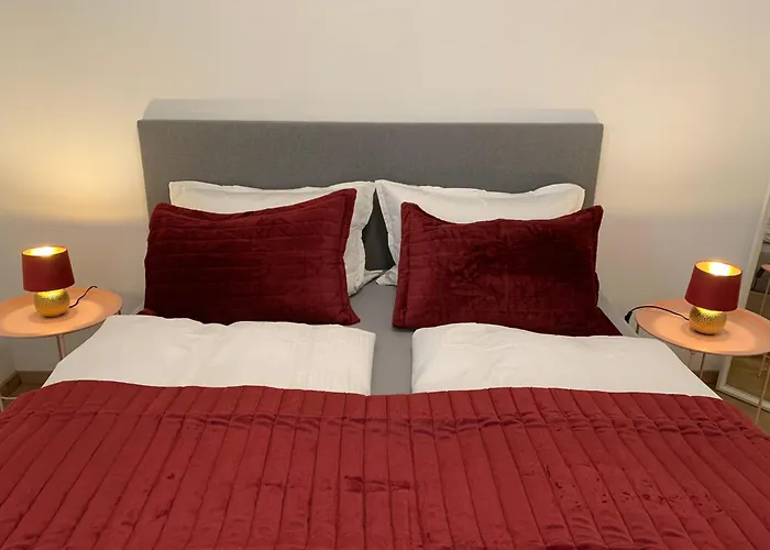 Fuer Gruppen Und Familien - Grosse Naehe Stadtpark, 4 Schlafzimmer, 2 Baeder, Terrasse, Parkplatz דירה *