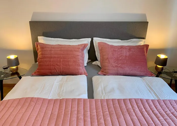 Fuer Gruppen Und Familien - Grosse Naehe Stadtpark, 4 Schlafzimmer, 2 Baeder, Terrasse, Parkplatz Appartement