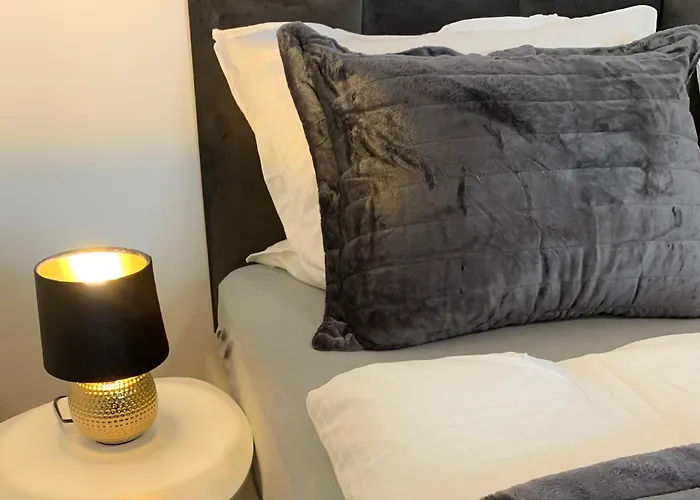 Fuer Gruppen Und Familien - Grosse Naehe Stadtpark, 4 Schlafzimmer, 2 Baeder, Terrasse, Parkplatz * ארפורט