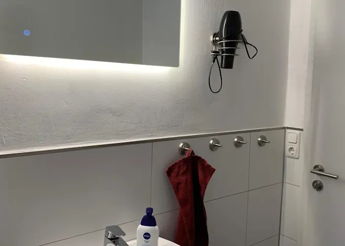 Fuer Gruppen Und Familien - Grosse Naehe Stadtpark, 4 Schlafzimmer, 2 Baeder, Terrasse, Parkplatz Appartement *