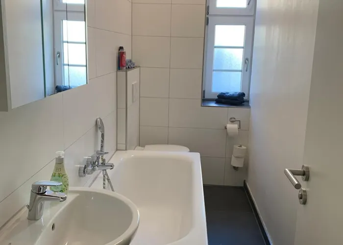 Fuer Gruppen Und Familien - Grosse Naehe Stadtpark, 4 Schlafzimmer, 2 Baeder, Terrasse, Parkplatz Appartement Erfurt