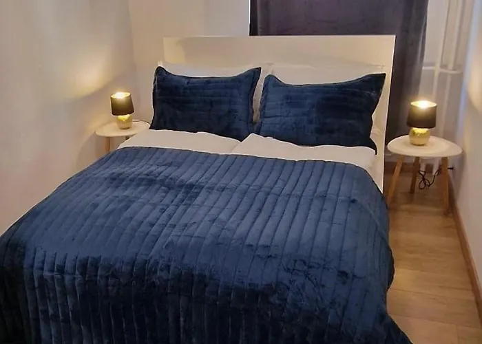 Fuer Gruppen Und Familien - Grosse Naehe Stadtpark, 4 Schlafzimmer, 2 Baeder, Terrasse, Parkplatz * ארפורט