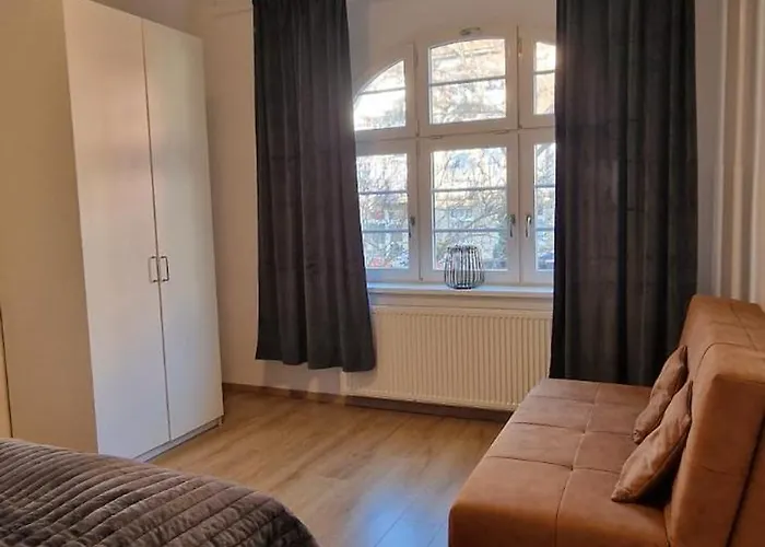 Fuer Gruppen Und Familien - Grosse Naehe Stadtpark, 4 Schlafzimmer, 2 Baeder, Terrasse, Parkplatz Appartement